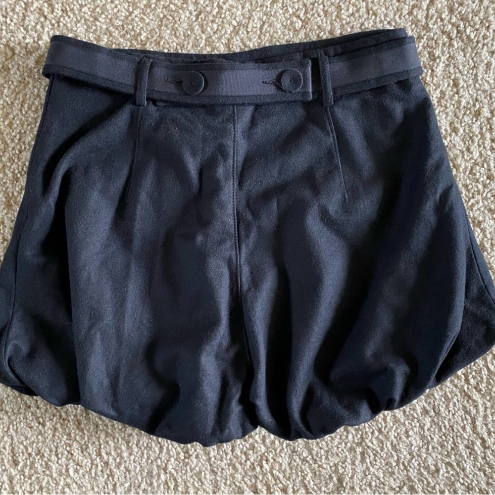 Armani Exchange Black Skirt with High-Waisted Design and Pleats
